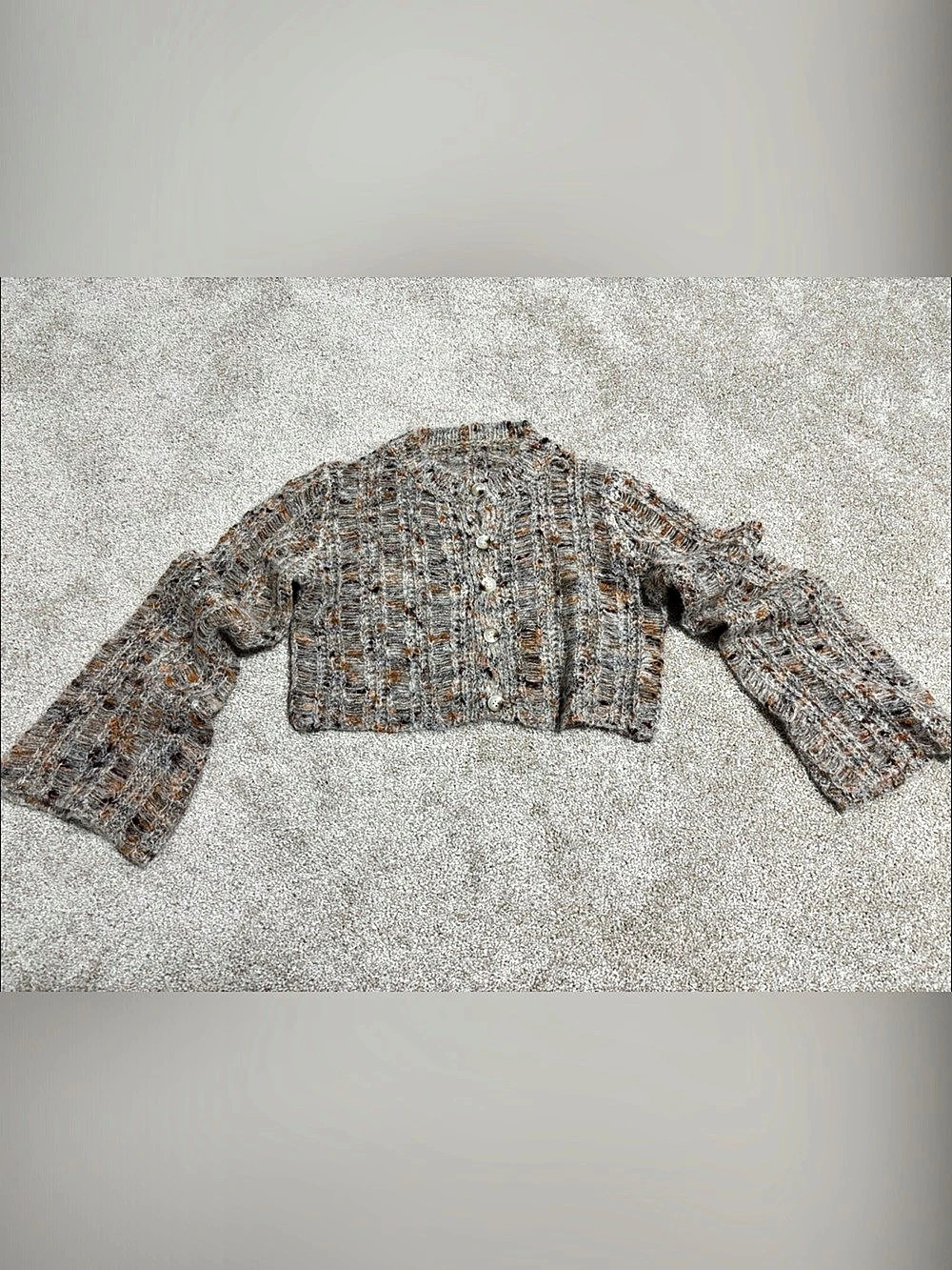 Urban Outfitters "Cameron" Cropped Confetti Cable Knit Cardigan. Sz small